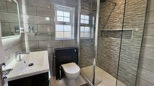 Photo 9- click for photo gallery